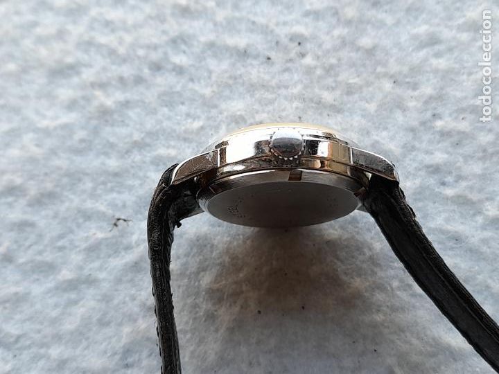 Relojes de pulsera: Reloj marca Capri. Cl&aacute;sico de dama. - Foto 3