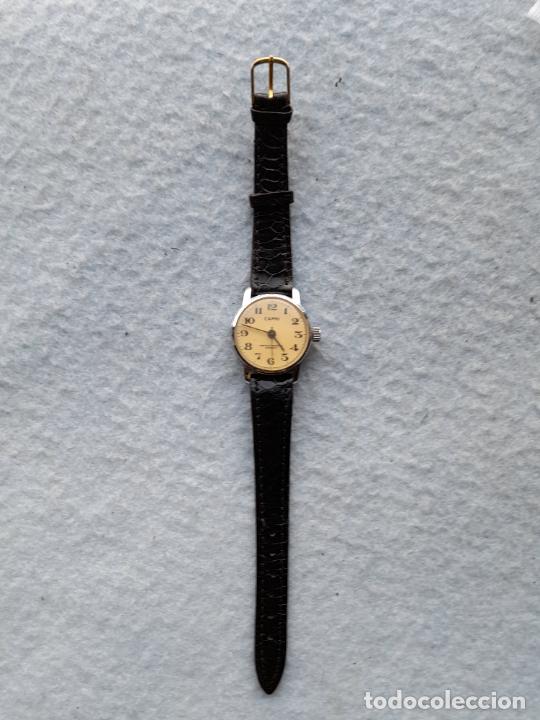 Relojes de pulsera: Reloj marca Capri. Cl&aacute;sico de dama. - Foto 7