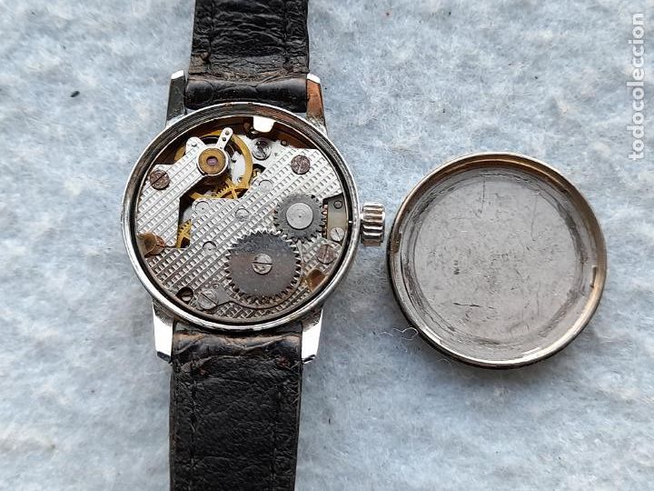 Relojes de pulsera: Reloj marca Capri. Cl&aacute;sico de dama. - Foto 8