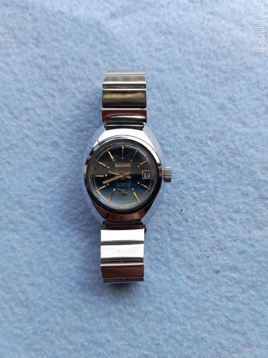 Relojes de pulsera: Reloj marca Bassel. Cl&aacute;sico de dama. - Foto 1