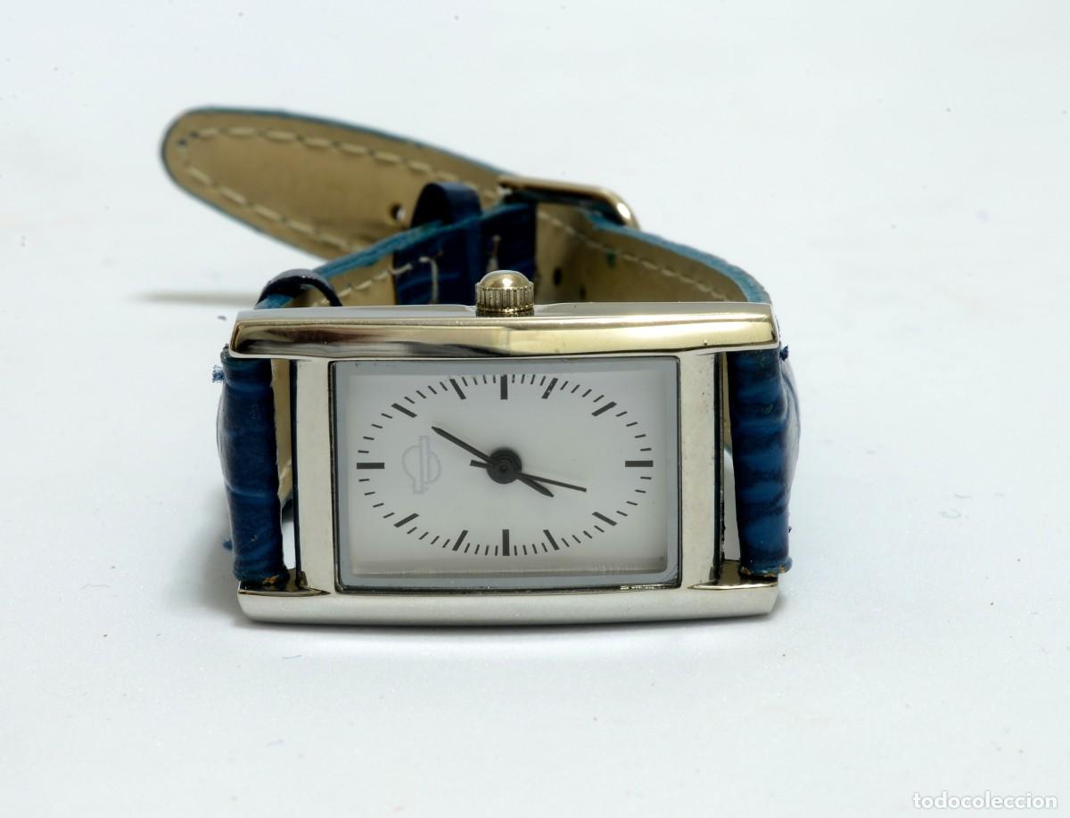 Relojes de pulsera: RELOJ CAJA RECTANGULAR, CUARZO, SIN NUMERACI&Oacute;N EN EL DIAL - Foto 1