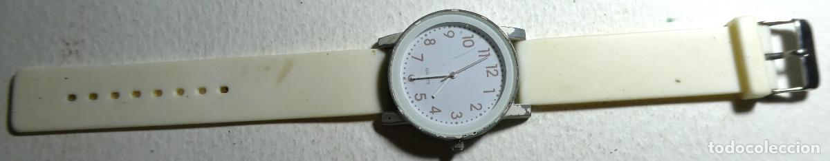 Relojes de pulsera: Bonito Reloj marca Avon funciona - Foto 2