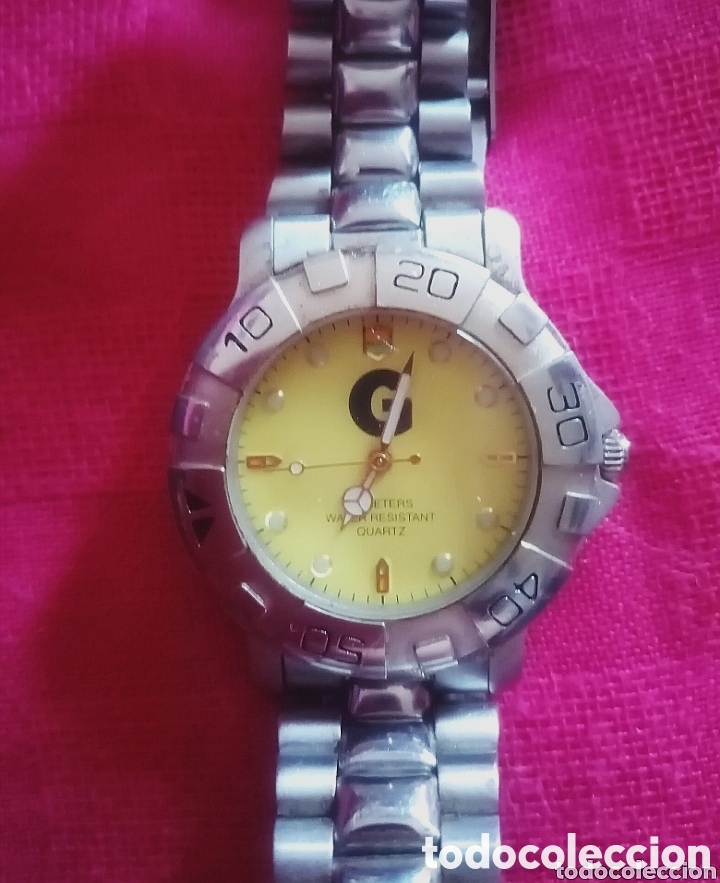 Orologi da polso: Antiguo reloj vintage con correa de acero. Funciona.