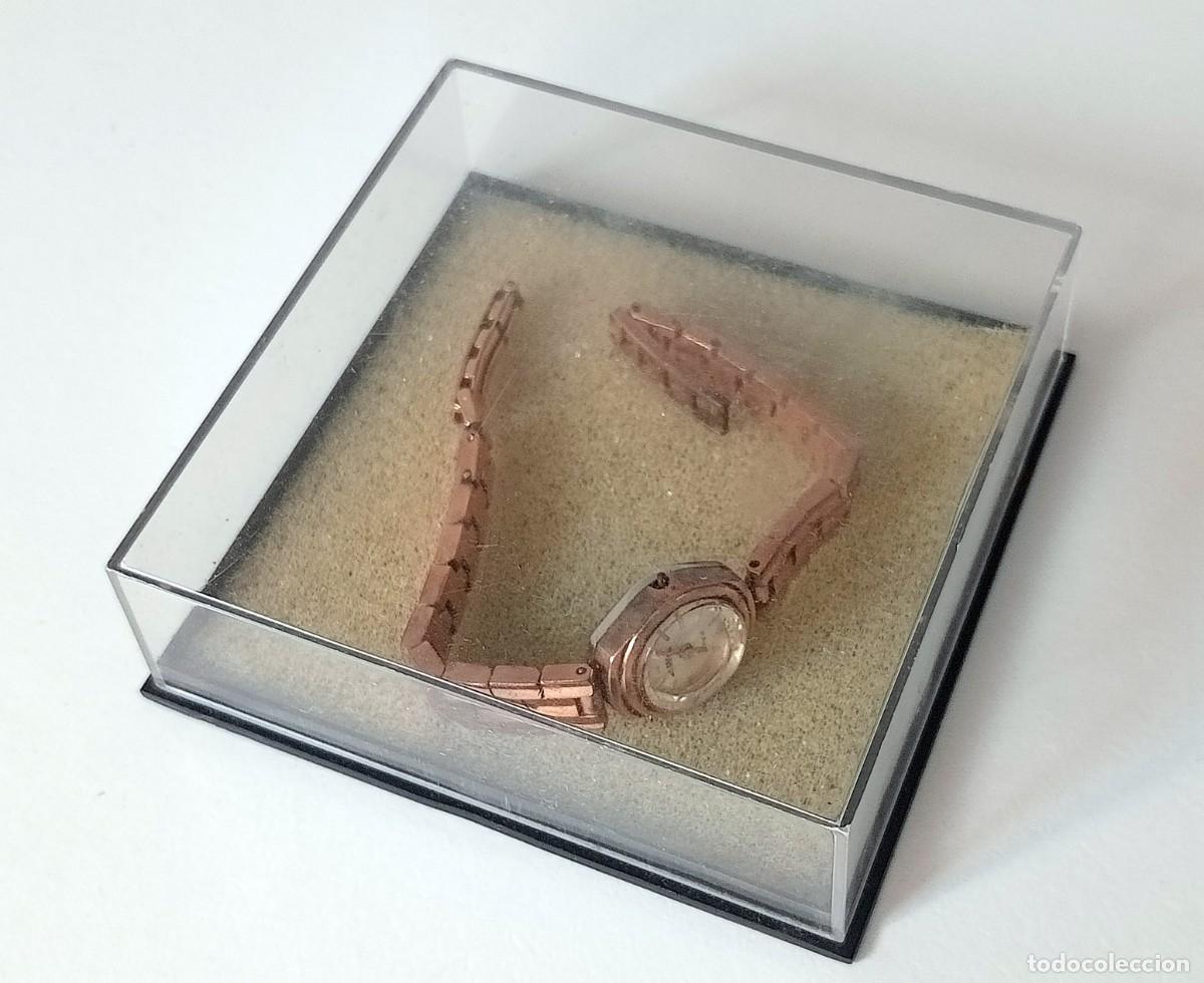 Relojes de pulsera: RELOJ DE SE&Ntilde;ORA DORADO MARCA ATLANTIC, EN CAJA