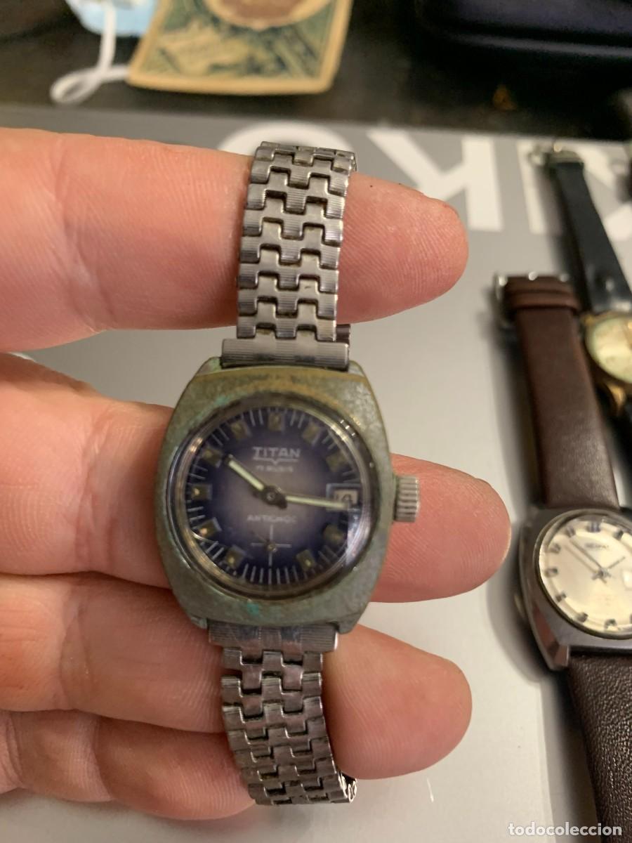 Relojes de pulsera: titan antichoc reloj funciona