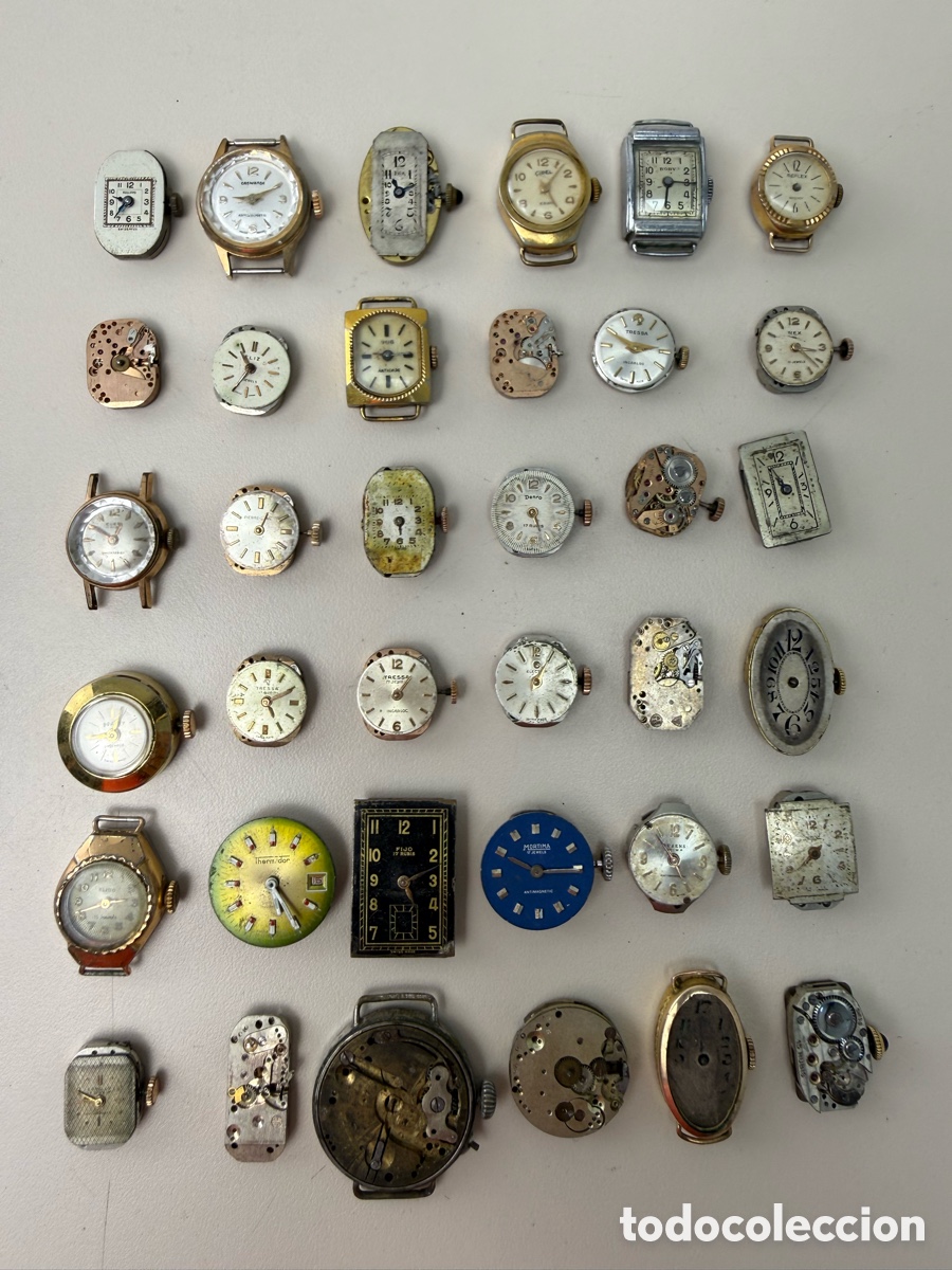 Relojes de pulsera: Lote 36 m&aacute;quinas y relojes antiguos de se&ntilde;ora. Para repuestos o restauraci&oacute;n