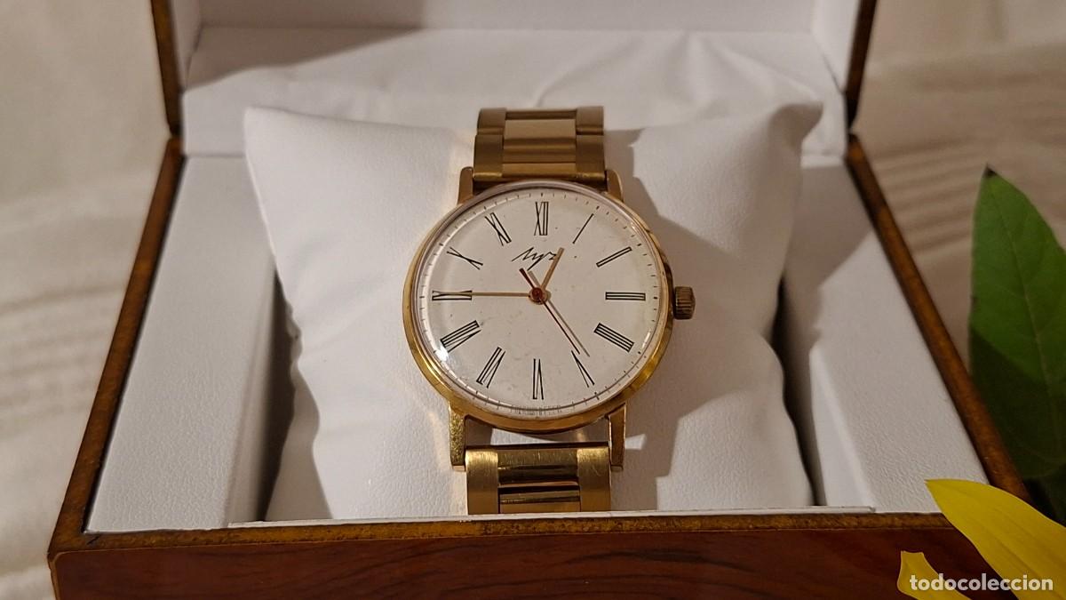 Wristwatches: Reloj sovi&eacute;tico Luch De Luxe chapado en oro, de los a&ntilde;os 60/70, en funcionamiento.