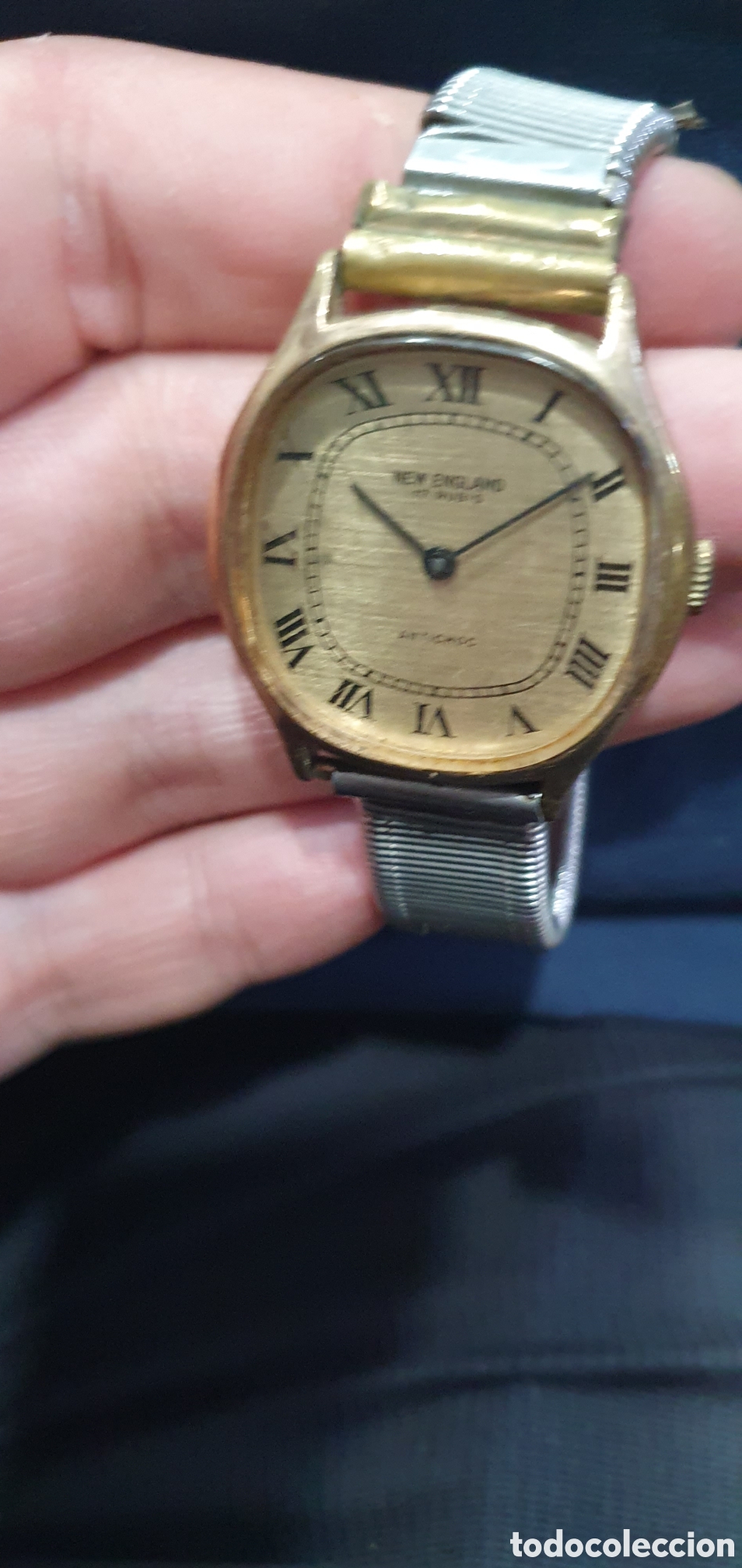 Relojes de pulsera: Reloj New England. Cuerda. No funciona. (L139)