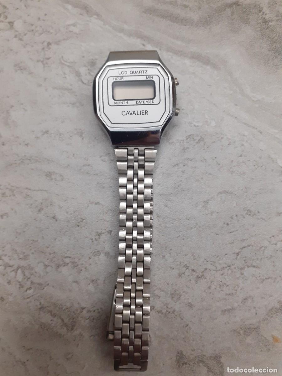 Relojes - Casio: Antiguo reloj de pulsera tipo casio Cavalier LCD sin comprobar - Foto 1