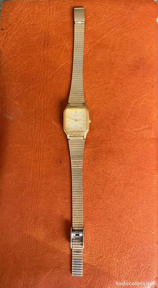 Relojes - Casio: Reloj de mujer Casio Quartz. Dorado. No comprobado funcionamiento - Foto 3