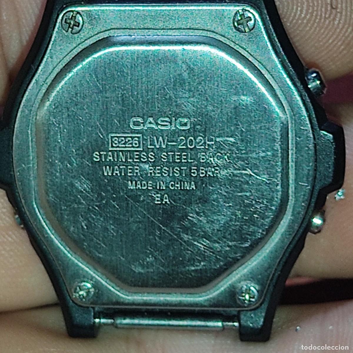Relojes - Casio: Reloj Casio illuminator modelo LW - 202H - Foto 3