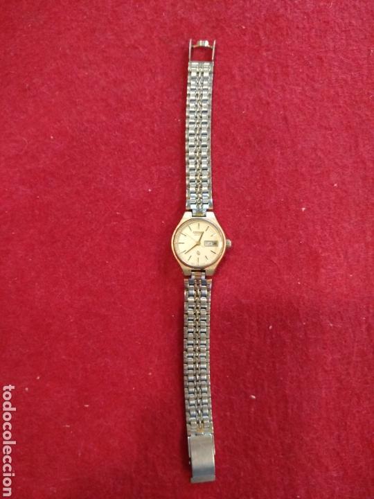 Relojes - Citizen: Reloj Citizen esfera chapada en oro, funciona a pilas - Foto 2