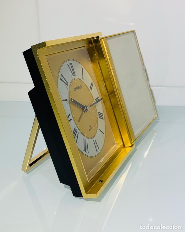 Relojes - Citizen: Reloj Sobremesa Citizen Quartz Japon QKB-874. Despertador. Portafotos. Años 70/80. Funcionando. - Foto 14 - 193432626