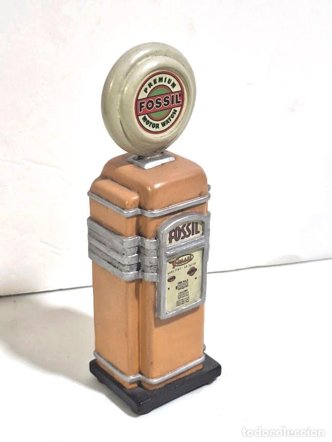 Relojes - Fossil: Decoraci&oacute;n relojes FOSSIL Surtidor Gasolina