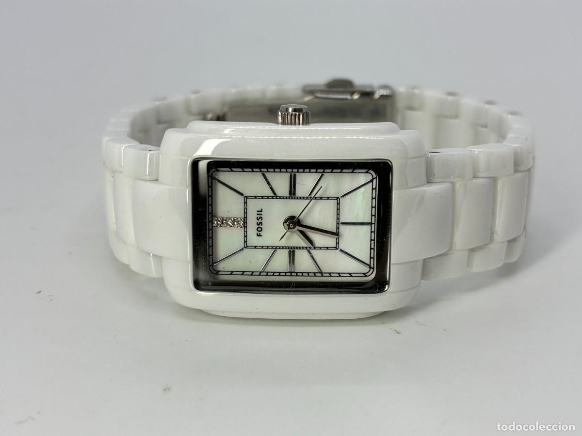 Relojes - Fossil: Fossil Elegant White Ceramic Rectangular Watch with Crystals