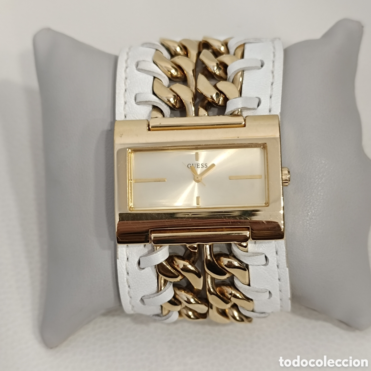 Relojes - Guess: Reloj Guess de mujer blanco y dorado. - Foto 2