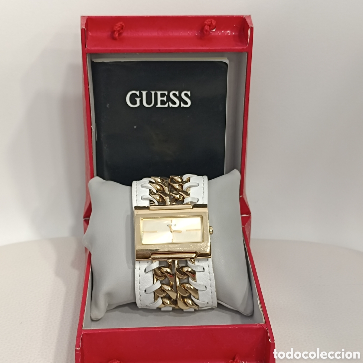 Relojes - Guess: Reloj Guess de mujer blanco y dorado. - Foto 1