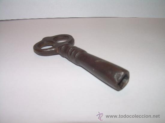 Herramientas de relojes: ANTIGUA LLAVE DE RELOJ - Foto 3