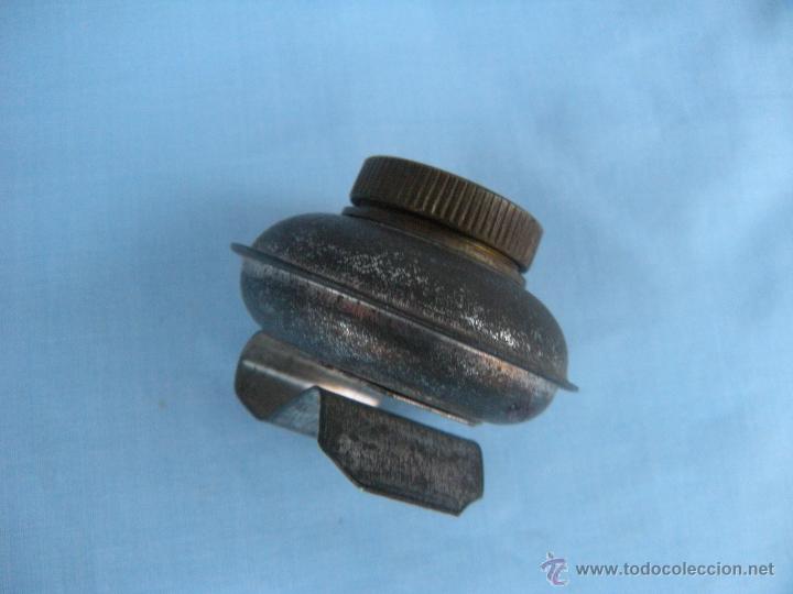 Herramientas de relojes: ANTIGUA ACEITERA DE RELOJERO CON PINZA - Foto 2