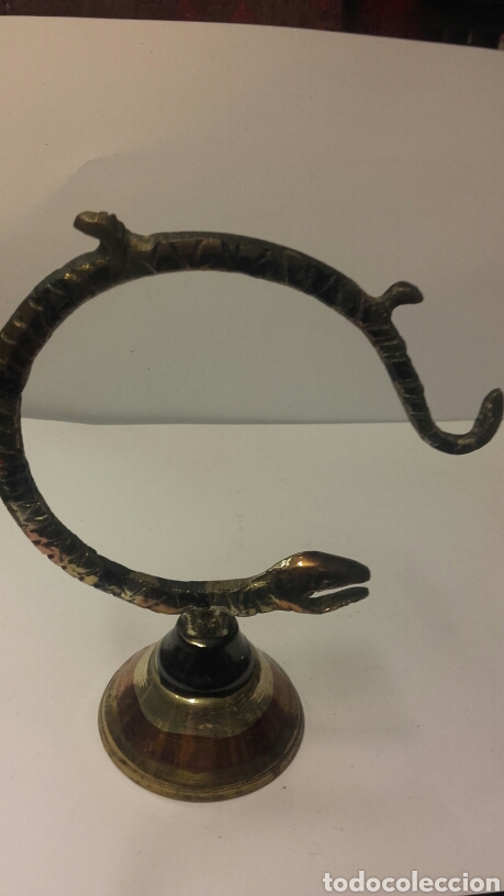 Herramientas de relojes: Curioso porta reloj en forma de serpiente - Foto 1