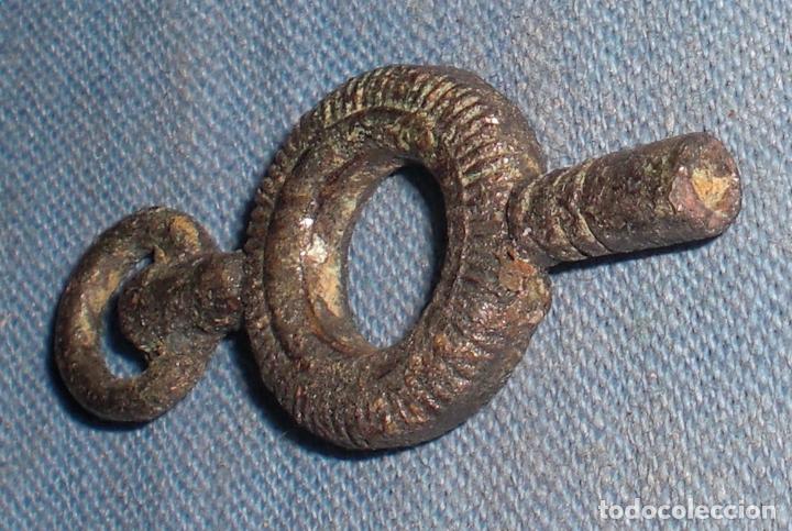Herramientas de relojes: Antigua llave reloj guerra independencia - Foto 2