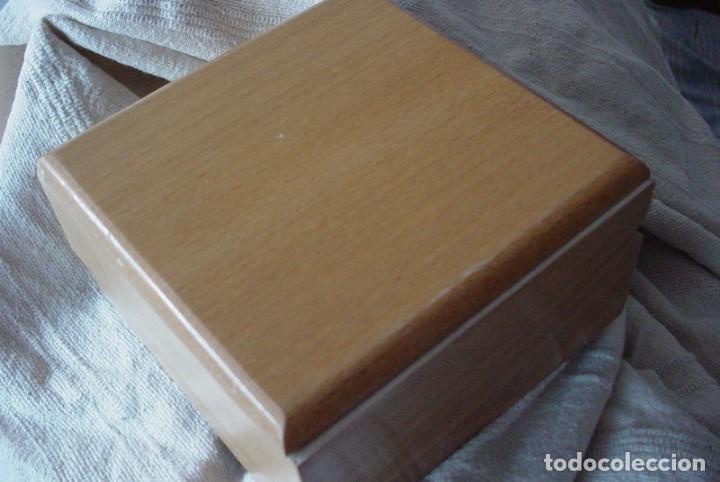 Herramientas de relojes: Caja expositor e madera reloj Jaguar - Foto 1