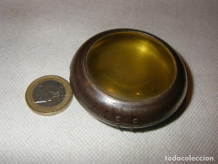 Herramientas de relojes: Chichonera para reloj de bolsillo en chapa, 6 cm. - Foto 1