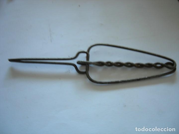 Herramientas de relojes: Antigua herramienta. - Foto 2