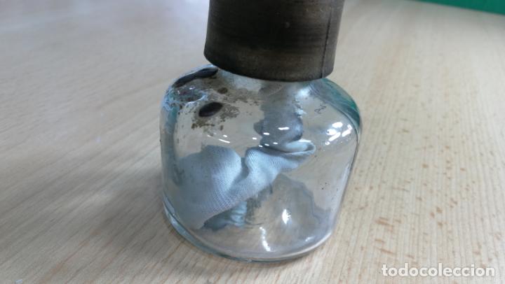 Herramientas de relojes: Antiguo quemador o lamparita de relojero, de cristal entero tanto frasco como tapón - Foto 8 - 187650540
