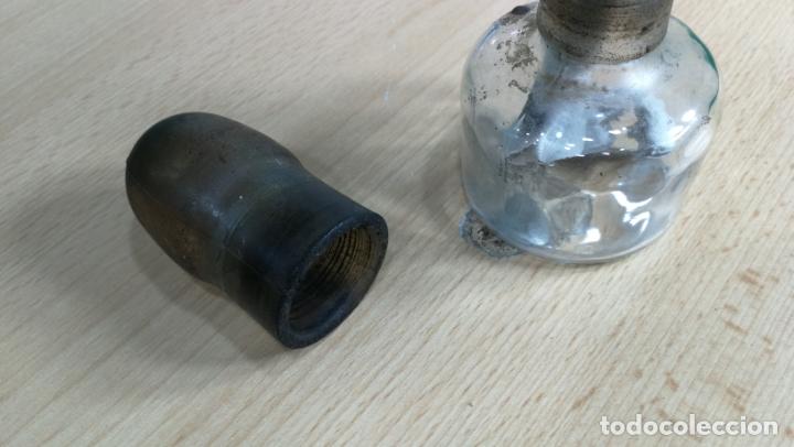 Herramientas de relojes: Antiguo quemador o lamparita de relojero, de cristal entero tanto frasco como tapón - Foto 16 - 187650540