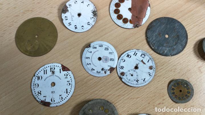 Herramientas de relojes: Botita caja antigua con un lote de raras y curiosas esferas de reloj - Foto 21 - 188516911