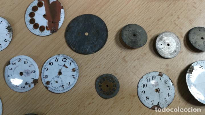 Herramientas de relojes: Botita caja antigua con un lote de raras y curiosas esferas de reloj - Foto 23 - 188516911