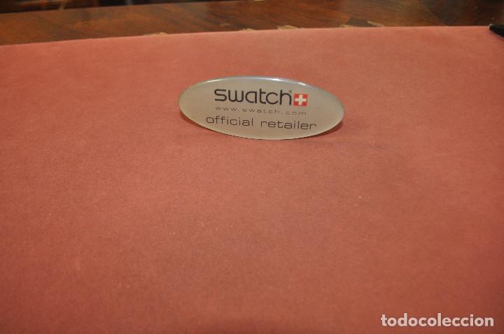 Herramientas de relojes: SWATCH - PLACA OFFICIAL RETAILER - AFM - Foto 3