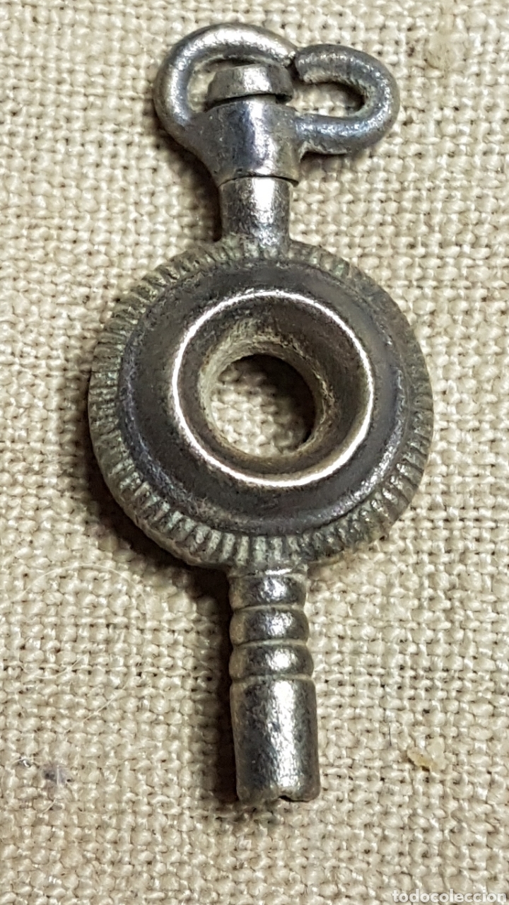 Herramientas de relojes: Antigua llave de reloj bolsillo - Foto 1