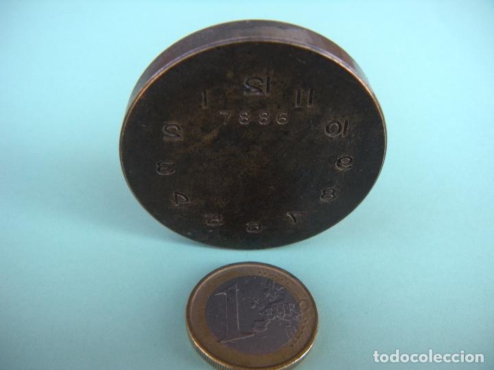 Herramientas de relojes: ANTIGUA PIEZA DE RELOJERO - Foto 3