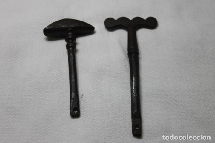 Herramientas de relojes: HERRAMIENTAS DE RELOJERO JOYERO, DOS YUNQUES - Foto 7
