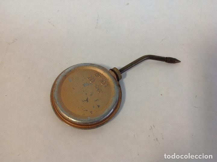 Herramientas de relojes: Aceitera para relojes de metal. C 1900 - Foto 1