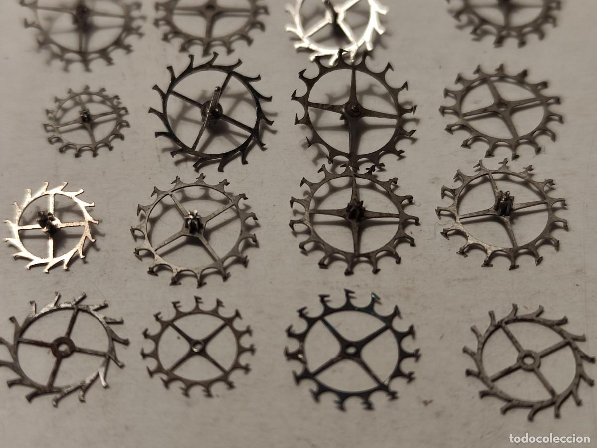 Herramientas de relojes: Recambios 16 volantes reloj - Foto 2