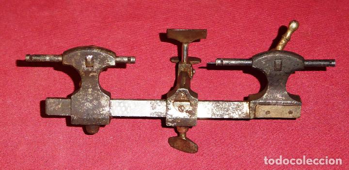 Herramientas de relojes: ANTIGUO UTIL DE RELOJERO - TORNO - HERRAMIENTA MANUAL - Foto 2