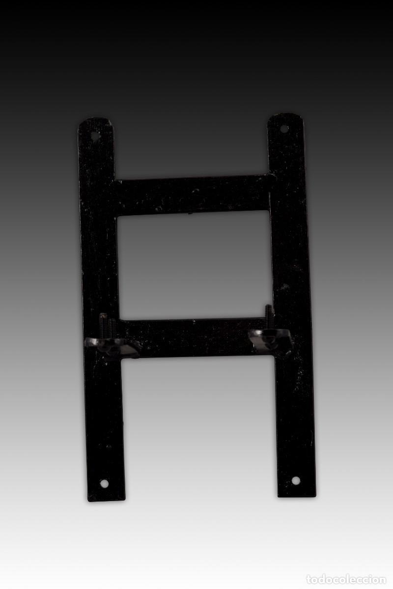 Herramientas de relojes: Soporte para reloj. Metal. - Foto 3