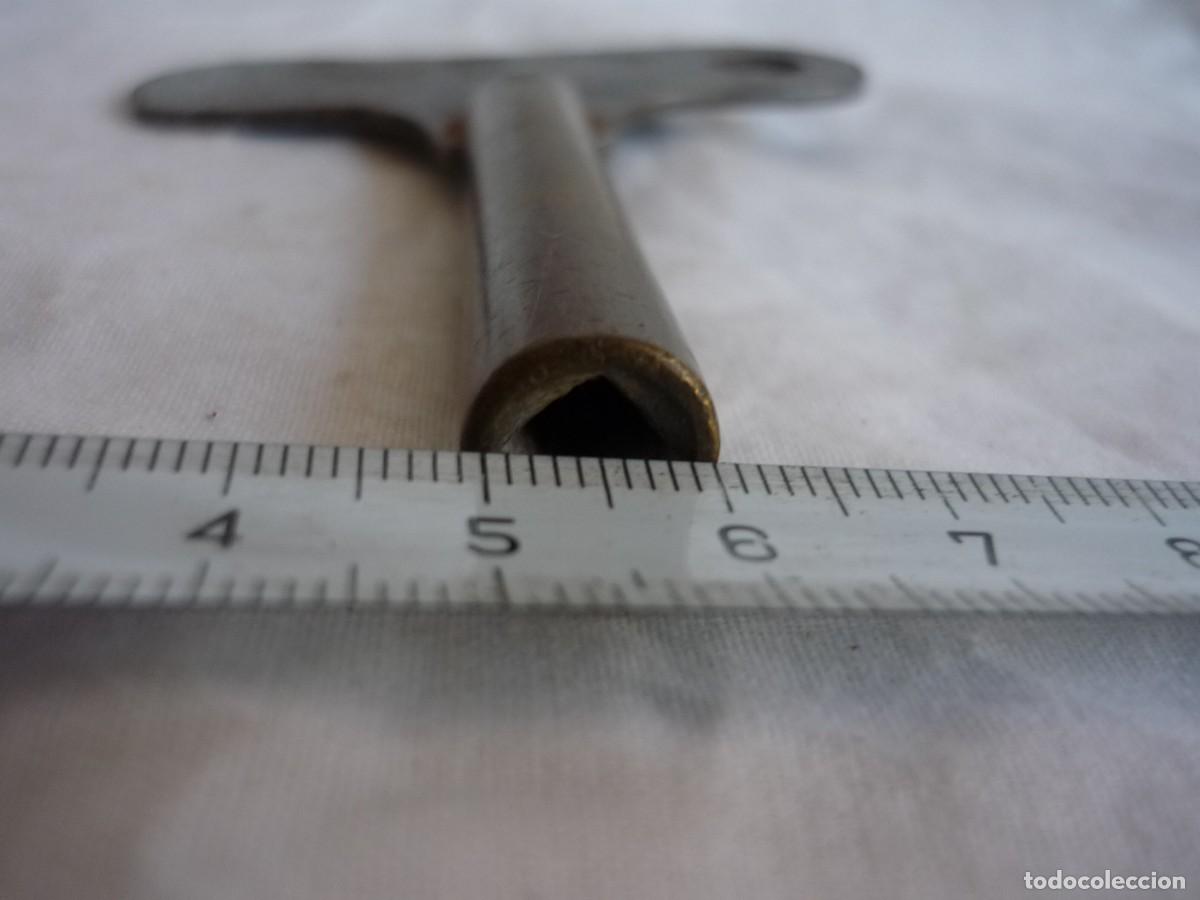 Herramientas de relojes: Llave grande de reloj, hierro y bronce - Foto 6