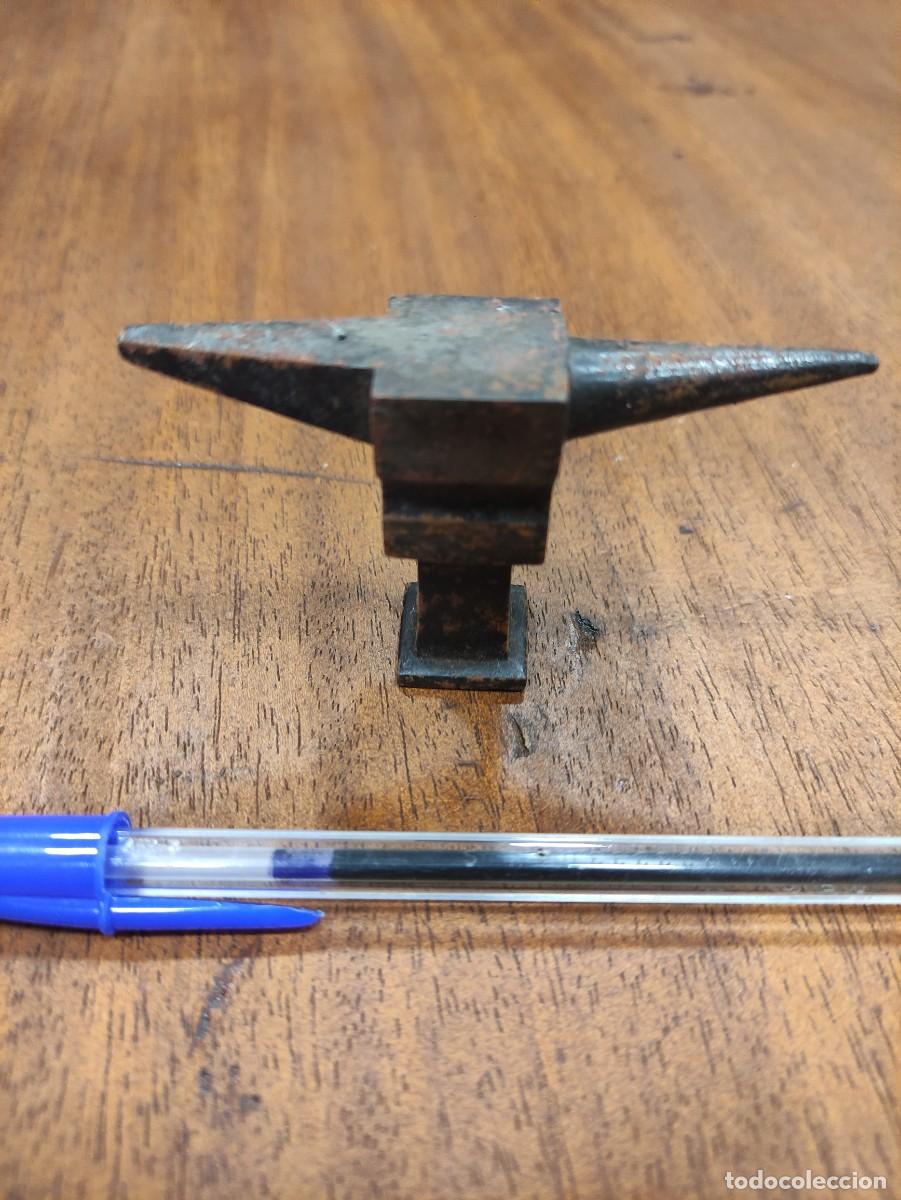 Herramientas de relojes: Yunque relojero antiguo - Foto 1