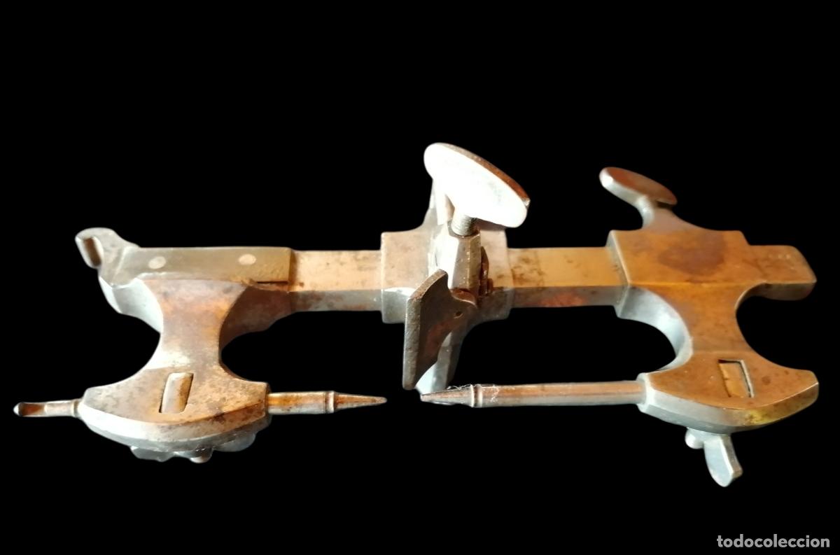 Herramientas de relojes: ANTIGUO TORNO DE RELOJERO - MARCA LHT - Foto 4