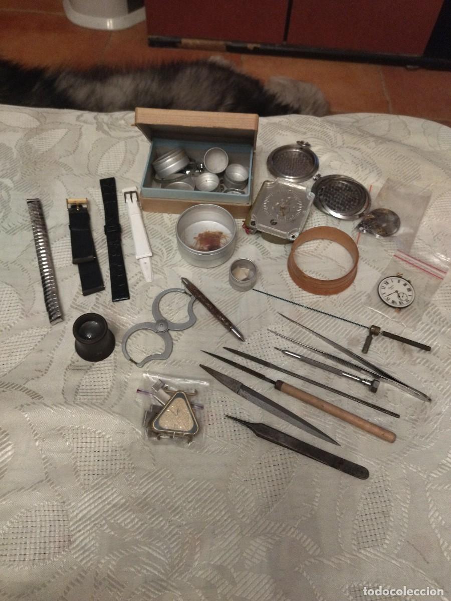 Herramientas de relojes: Lote de herramientas y repuestos para relojero. - Foto 1