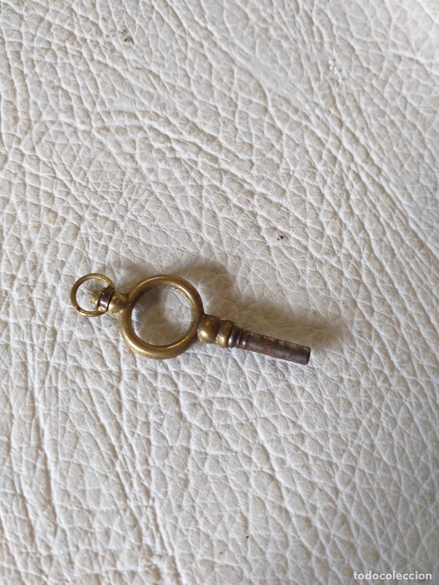 Herramientas de relojes: ANTIGUA LLAVE DE RELOJ DE BOLSILLO DORADA - Foto 2