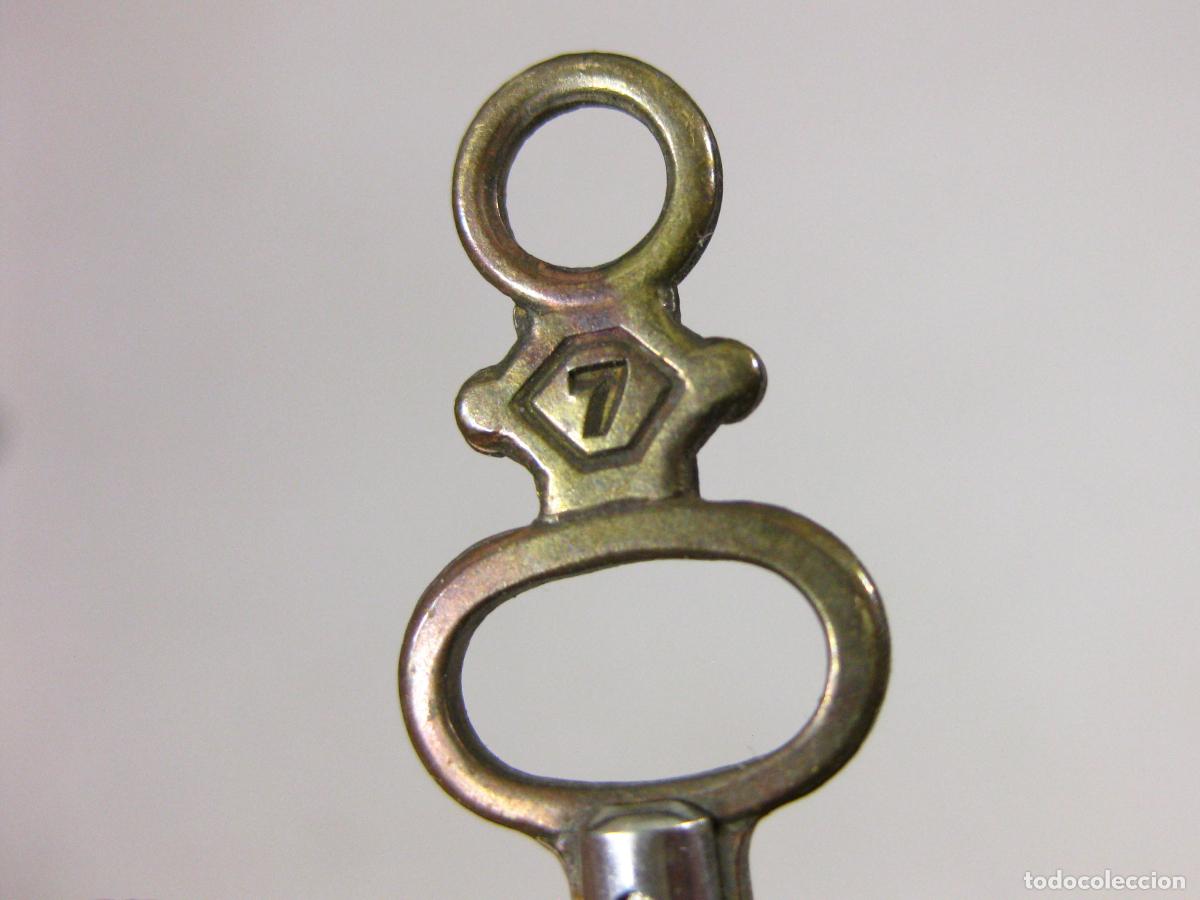 Herramientas de relojes: PEQUE&Ntilde;A LLAVE DE DAR CUERDA A LOS RELOJES. N&ordm; 7 - Foto 4