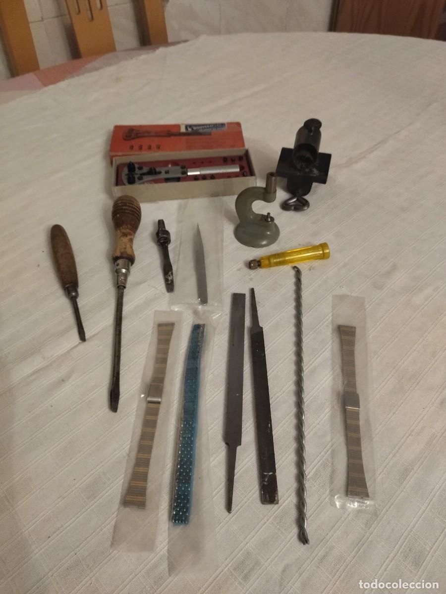 Herramientas de relojes: Lote de herramientas y recambios de relojero. - Foto 16