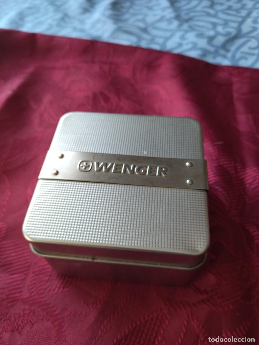 Herramientas de relojes: Caja de reloj Wenger, de metal. - Foto 6