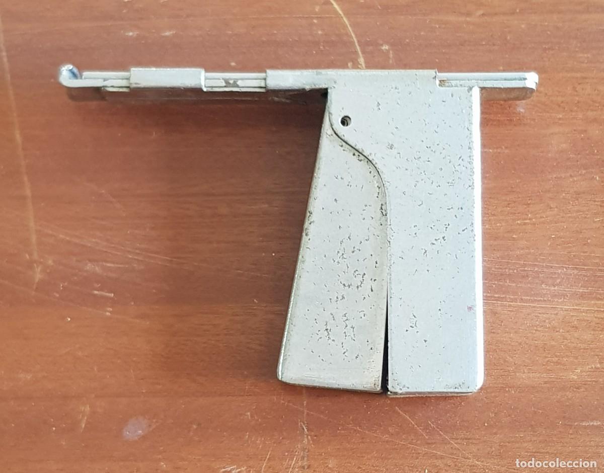 Herramientas de relojes: M&aacute;quina para curvar pasadores de reloj - Foto 2