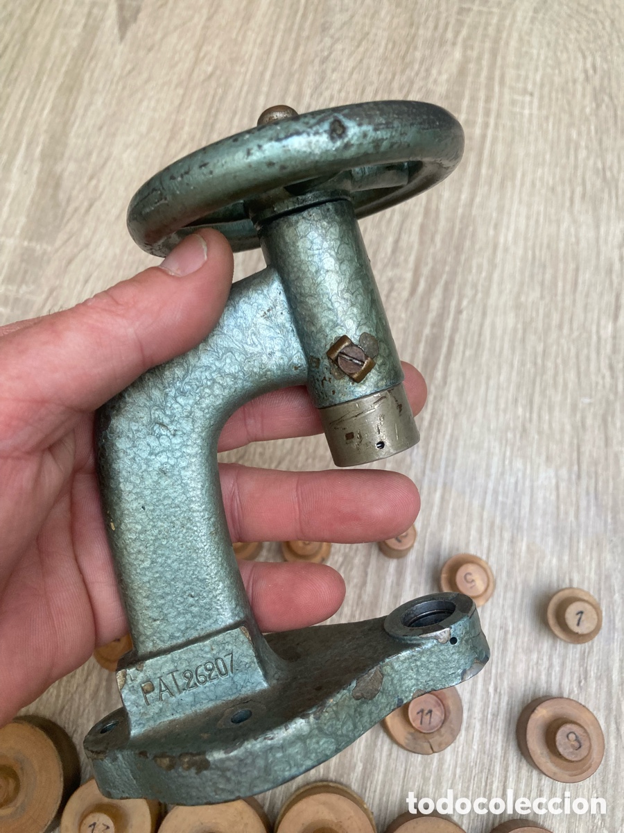 Herramientas de relojes: Herramienta relojero con juego de 30 taser de madera - Foto 9